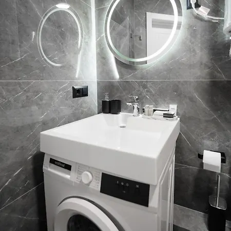 Myfreedom поруч із метро сирець Apartament